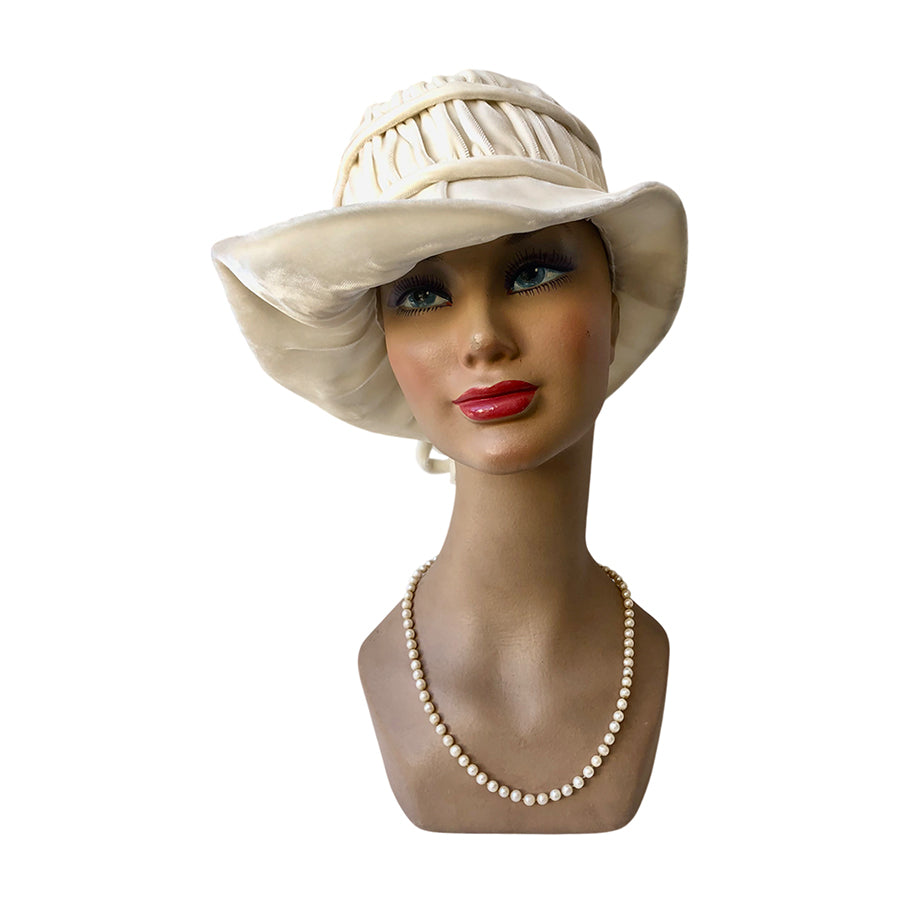 VINTAGE UNSIGNED Picture Hat