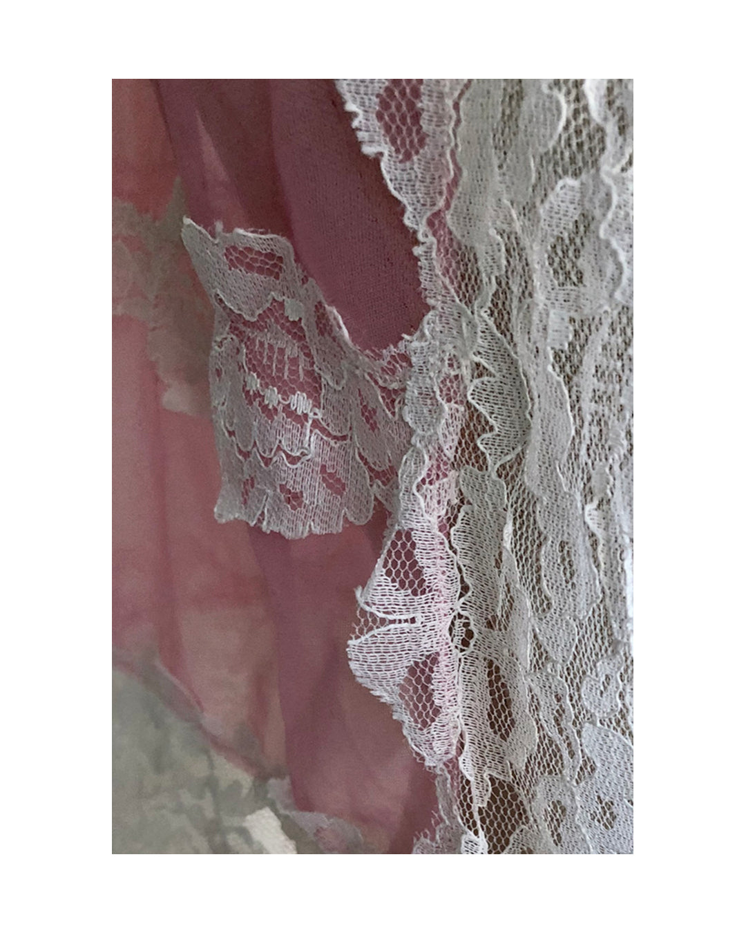 VINTAGE UNSIGNED Liseuse