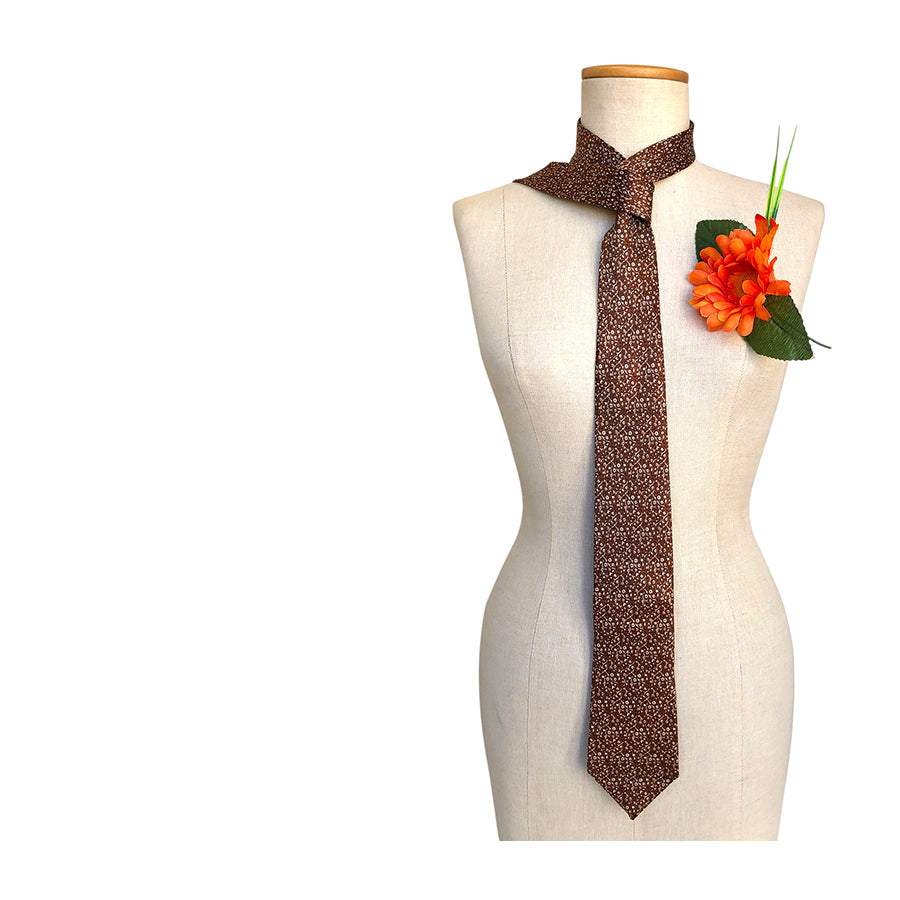 VINTAGE UNSIGNED Cravatta in Seta Pura