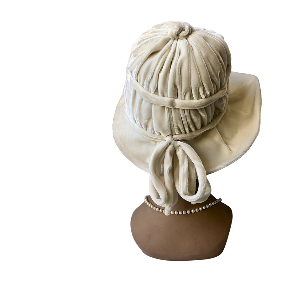 VINTAGE UNSIGNED Picture Hat