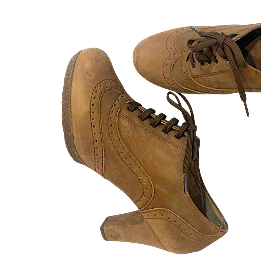 UNISA Francesine Brogue