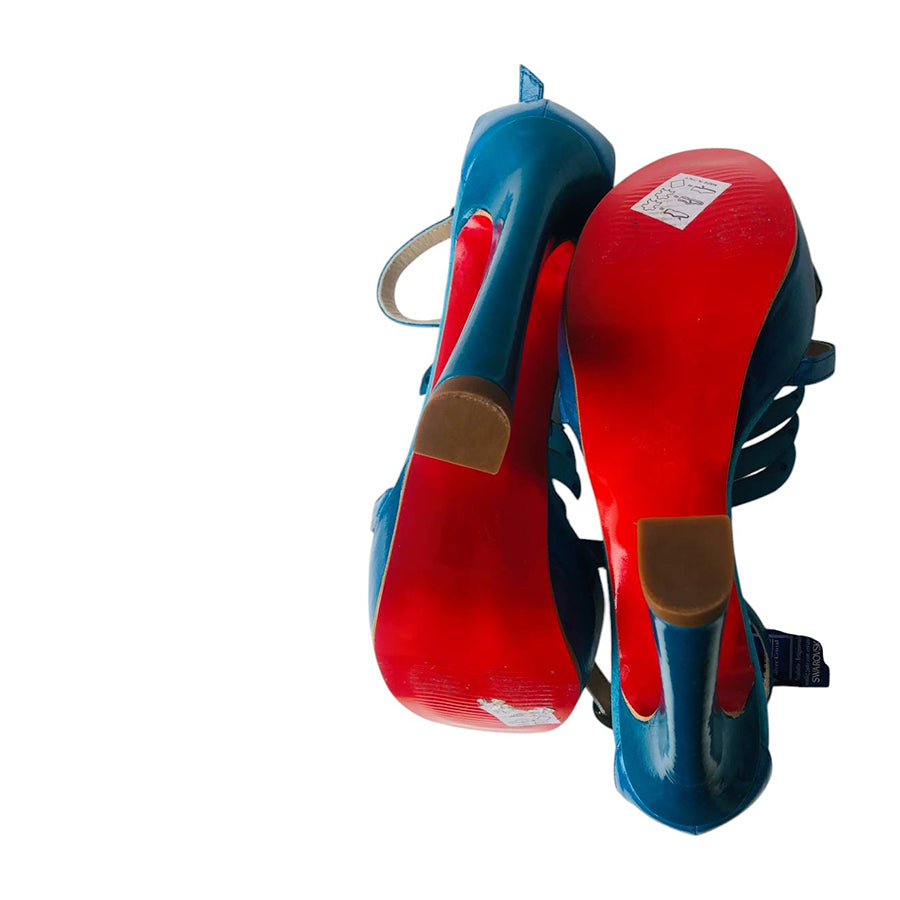 L’ESTROSA Ankle Strap Sandal